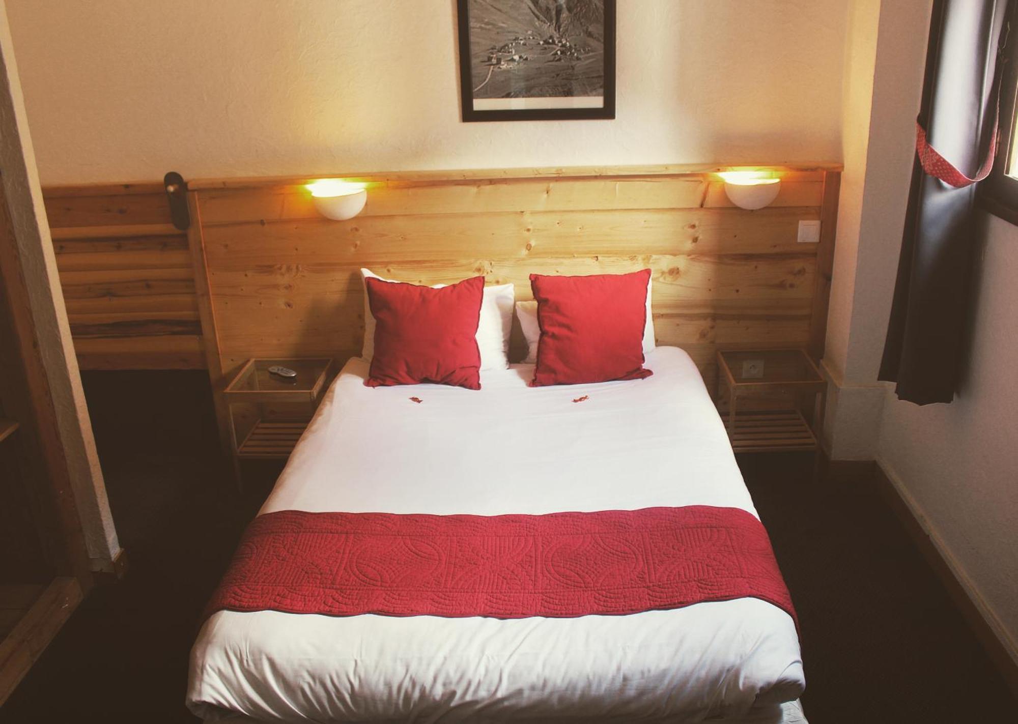 Hotel Valentin Pied Des Pistes 莱德萨阿尔卑斯 外观 照片