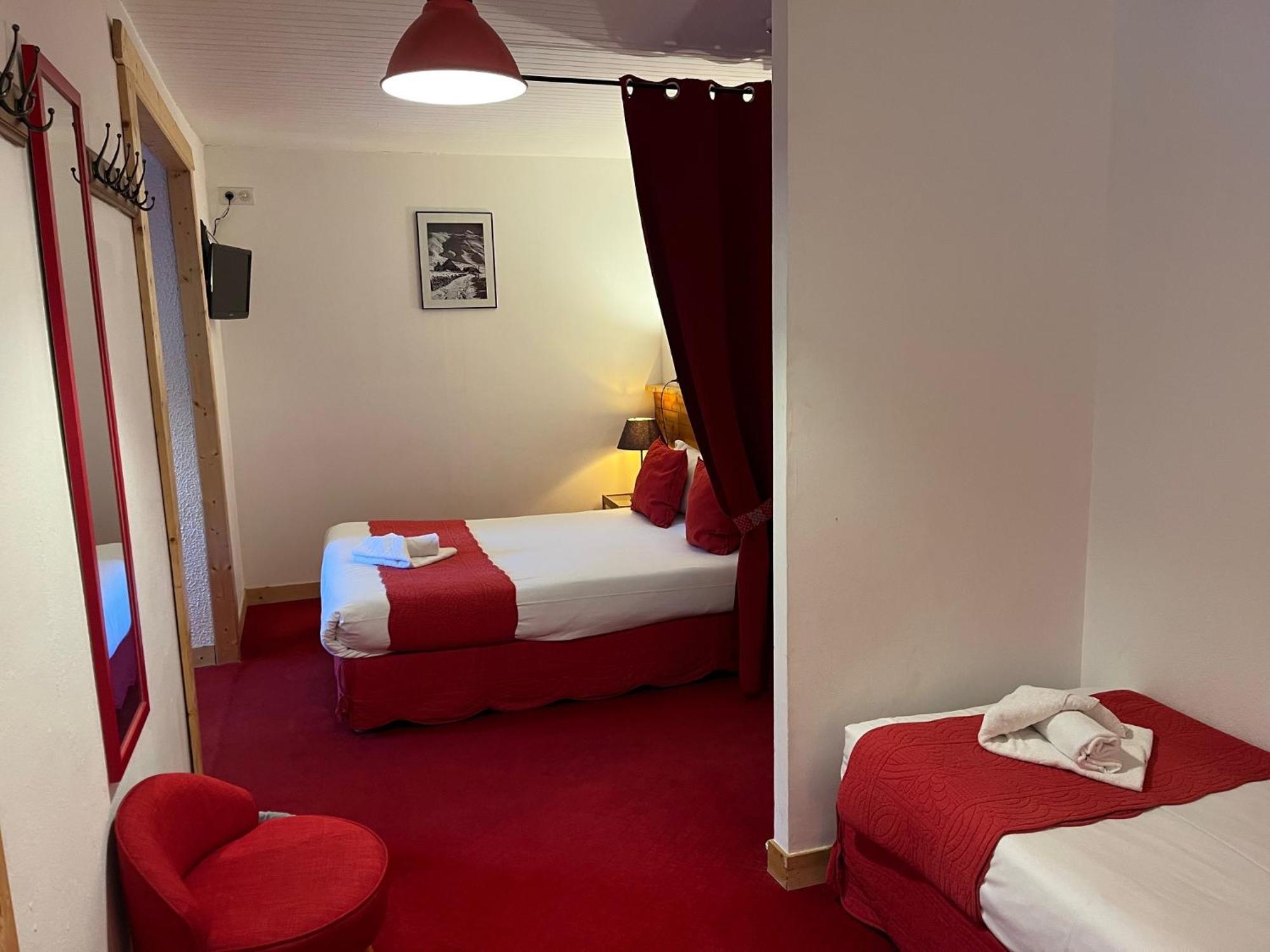 Hotel Valentin Pied Des Pistes 莱德萨阿尔卑斯 外观 照片